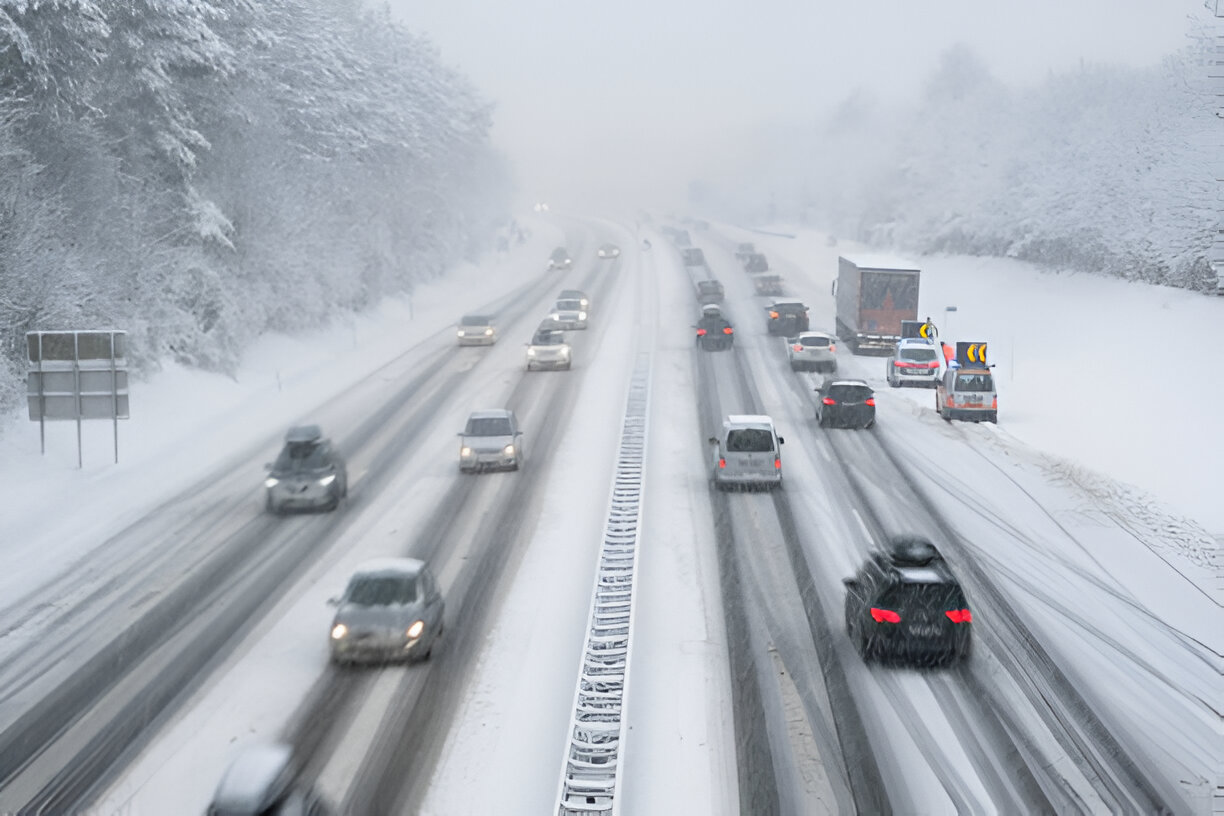 How Winter Tires Improve Braking on Icy Roads