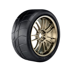 371050 Nitto NT01 245/45R17 BSW Tires